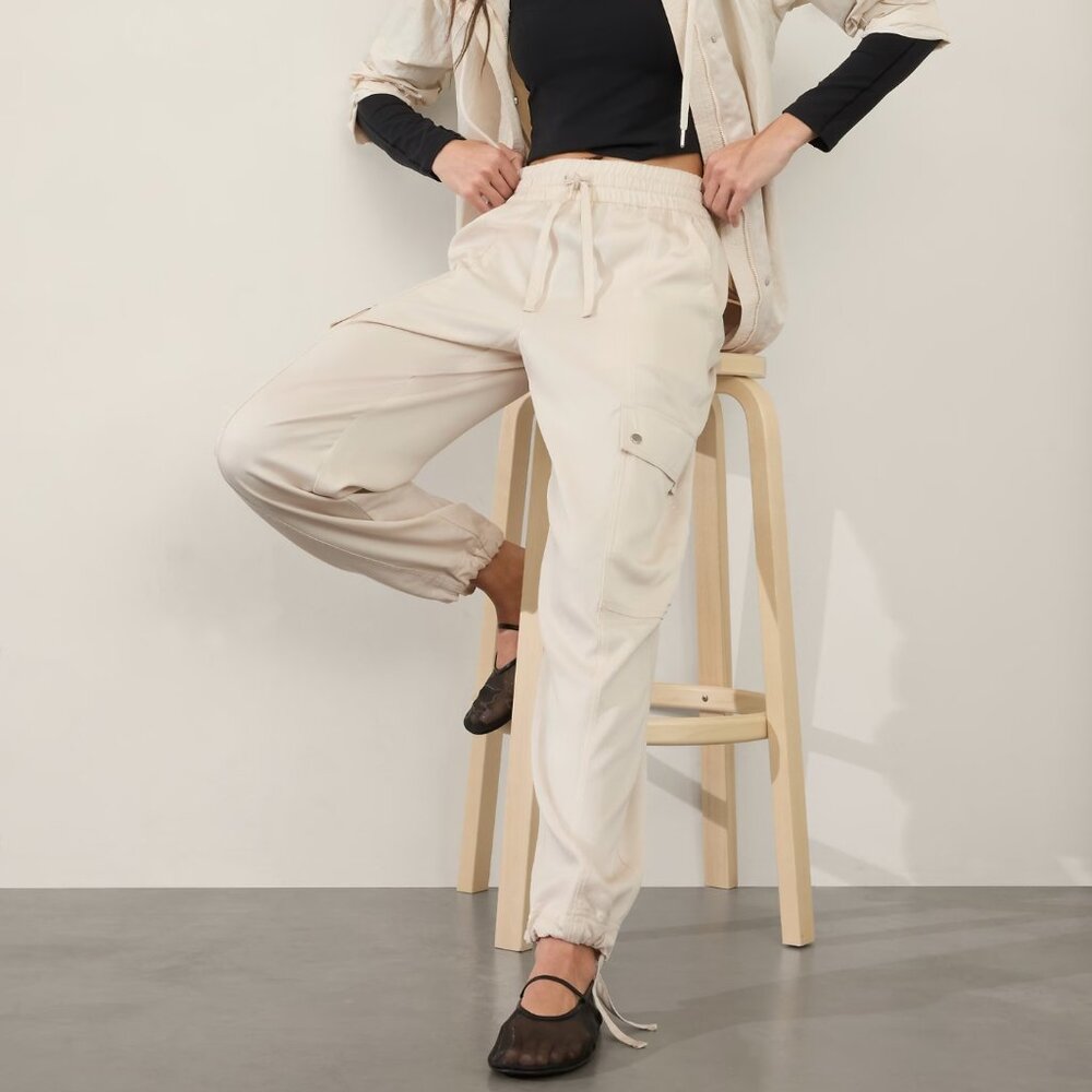 NWT Athleta High Rise Celestial High Rise Utility Pant XL White Jogger